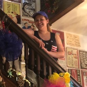 Meet your Posher, Elizabeth